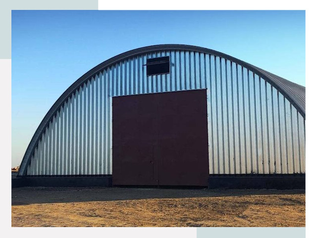 Арочные ангары в лесном