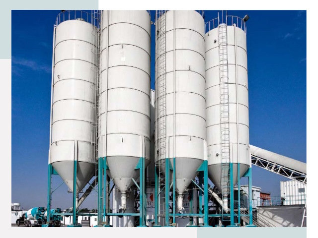 Строительство цементных силосов в лесном